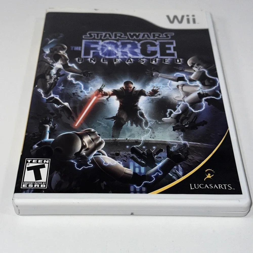 3 Star Wars‎ Wii:Clone Wars Lightsaber Duels,Lego Complete Saga,Force Unleashed